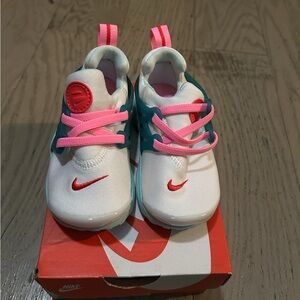 Toddler Nike presto